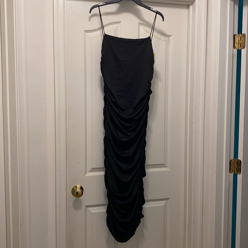 Black dress (never worn)